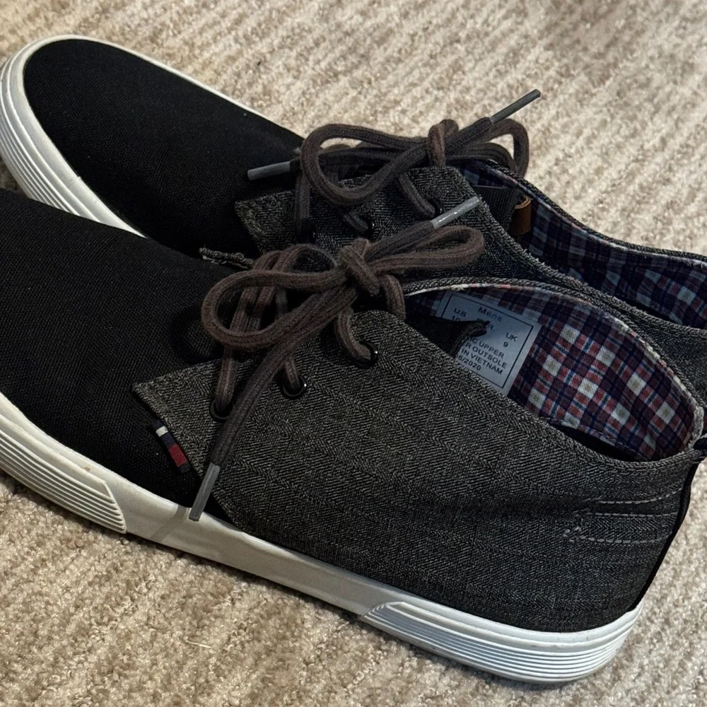 Ben Sherman Black and Gray Chukka Boots Size 10
